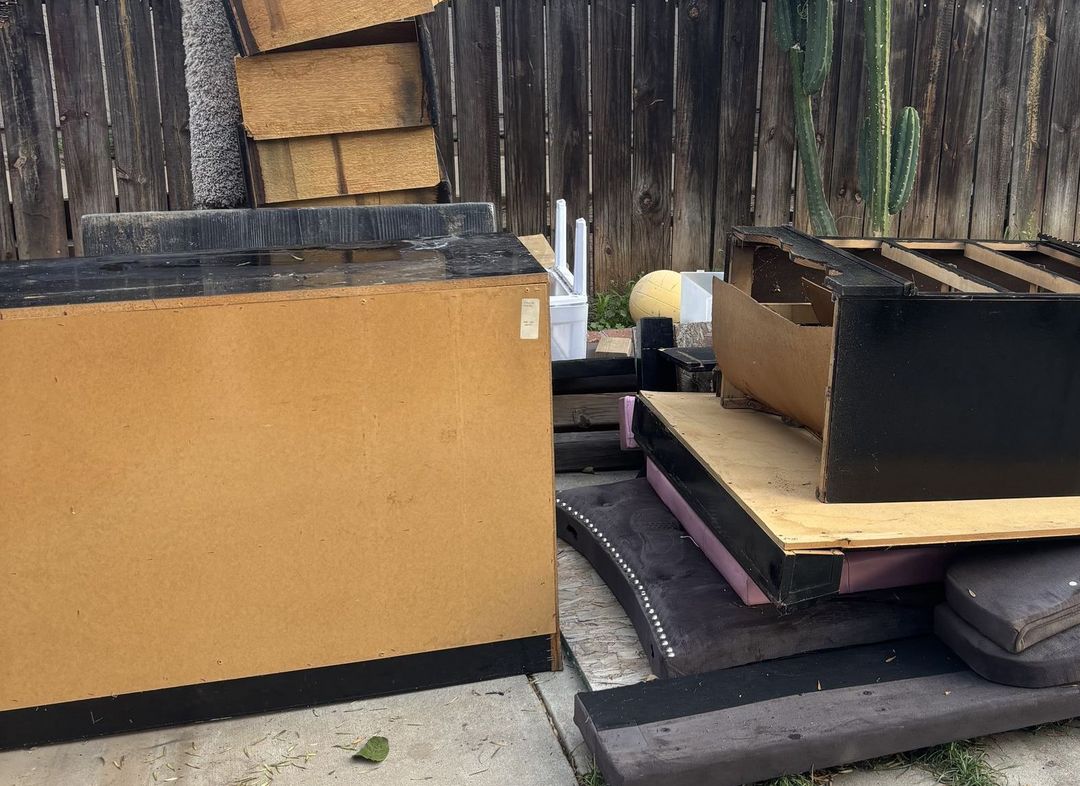Tnr_Trash-6-7-25 1-20-17 Am Pdt-52
